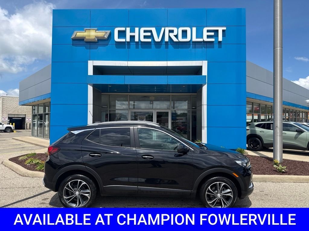 Used 2023 Black Buick Select image 2