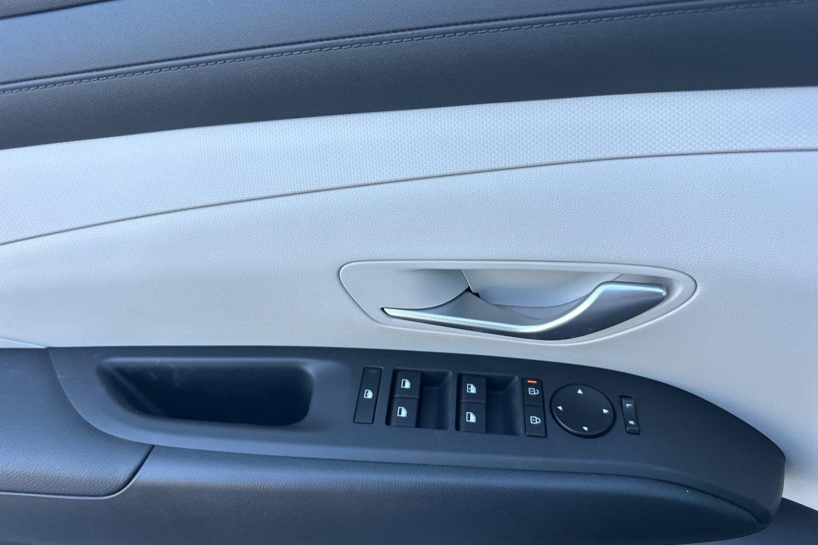 New 2026 Ecotronic Gray Hyundai SE image 11