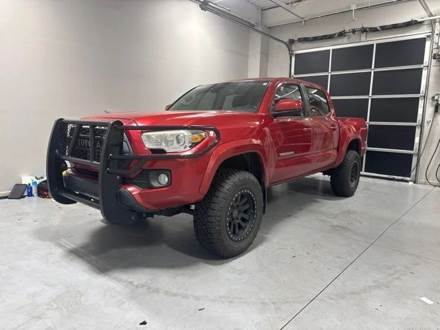 Used 2019 Red Toyota SR5 image 2