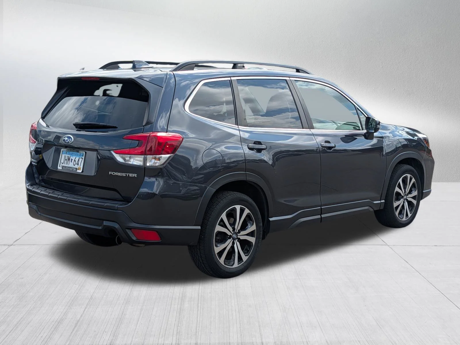 Used 2019 Dark Gray Metallic Subaru Limited image 7