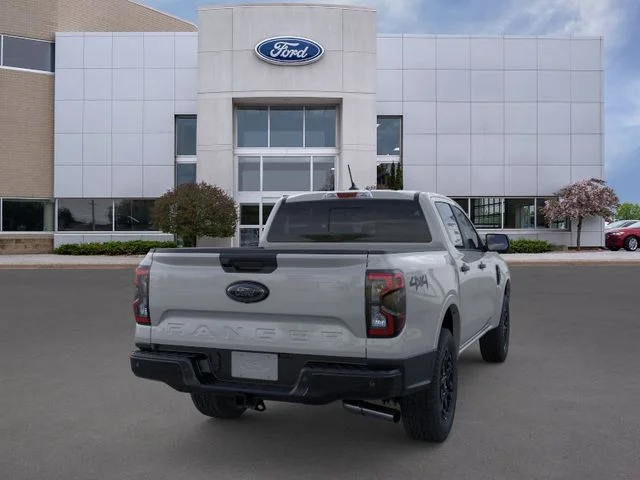 New 2026 Avalanche Ford XLT image 8