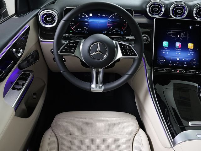 New 2027 Obsidian Black Metallic Mercedes-Benz GLC 300 image 14
