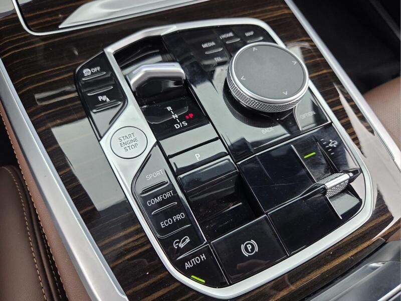 Used 2025 Blue BMW XDRIVE40I SPORTS ACTIVITY VEHICLE image 26