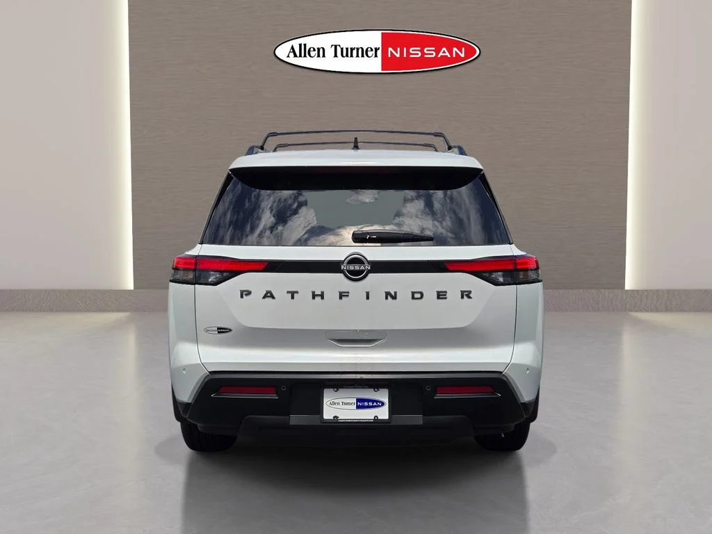 2026 Nissan Pathfinder SV - Photo 7