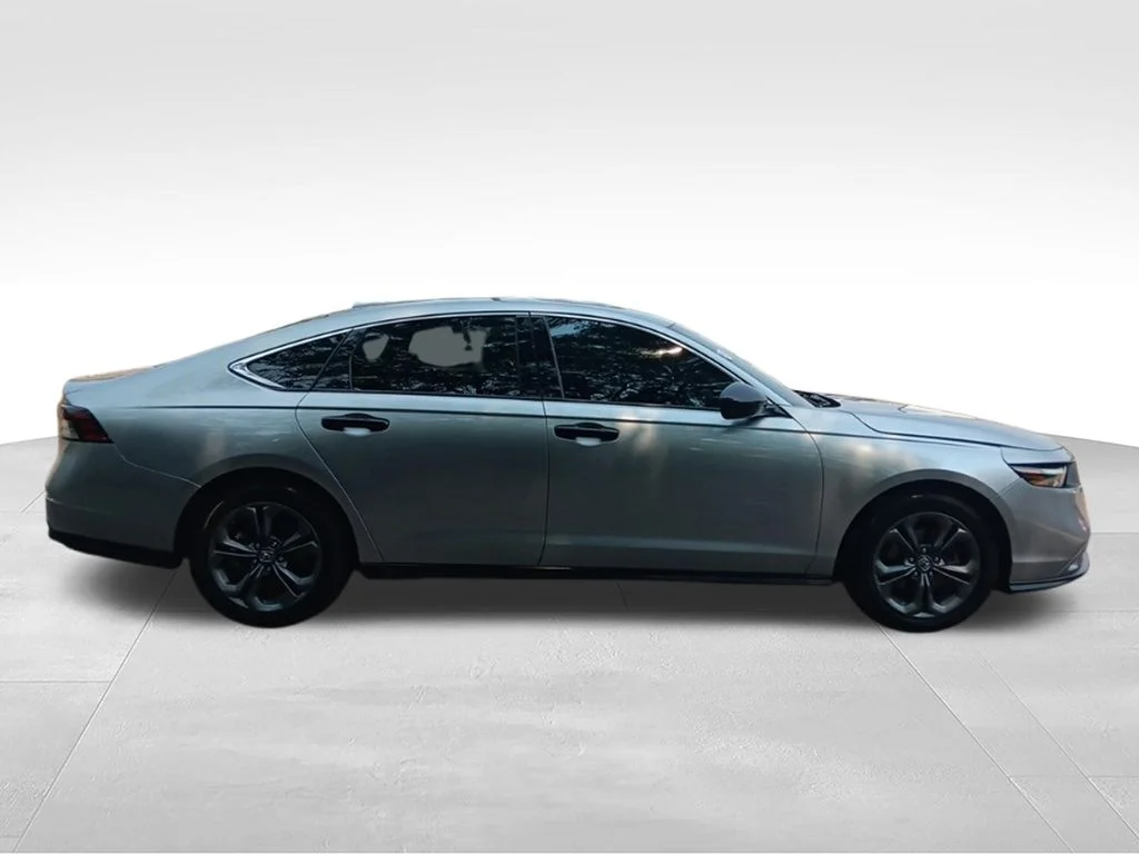 Used 2024 Solar Silver Metallic Honda EX image 8