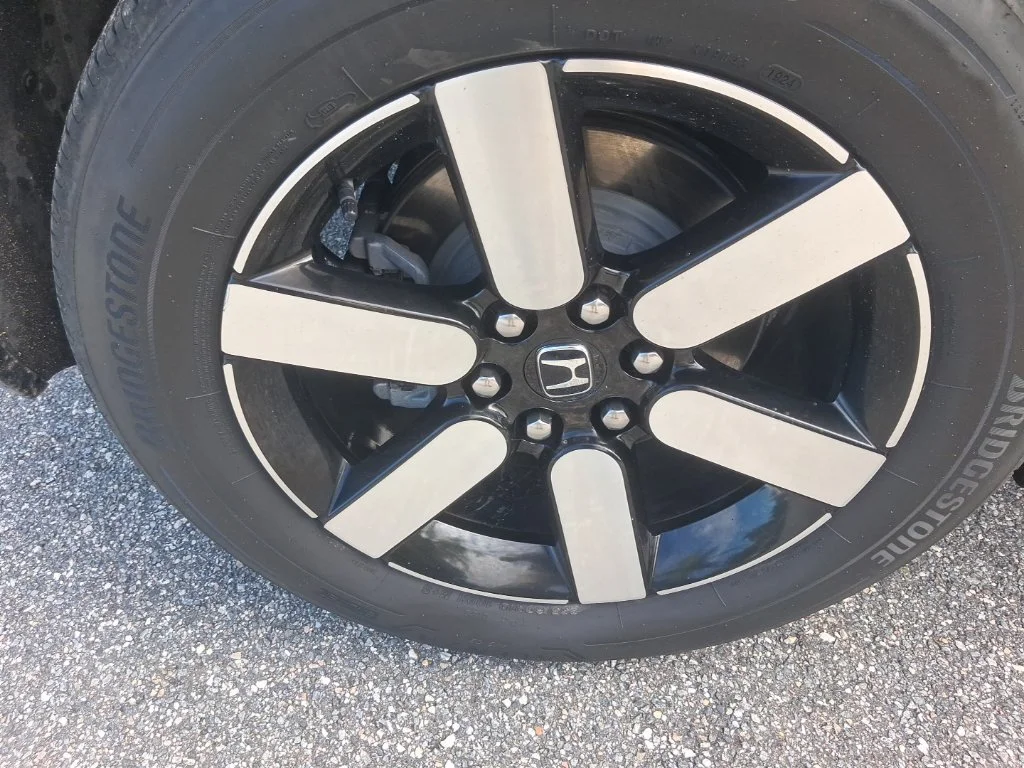 Used 2024  Honda Touring image 16