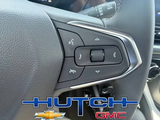New 2026 Iridescent Pearl Tricoat Chevrolet ACTIV image 33