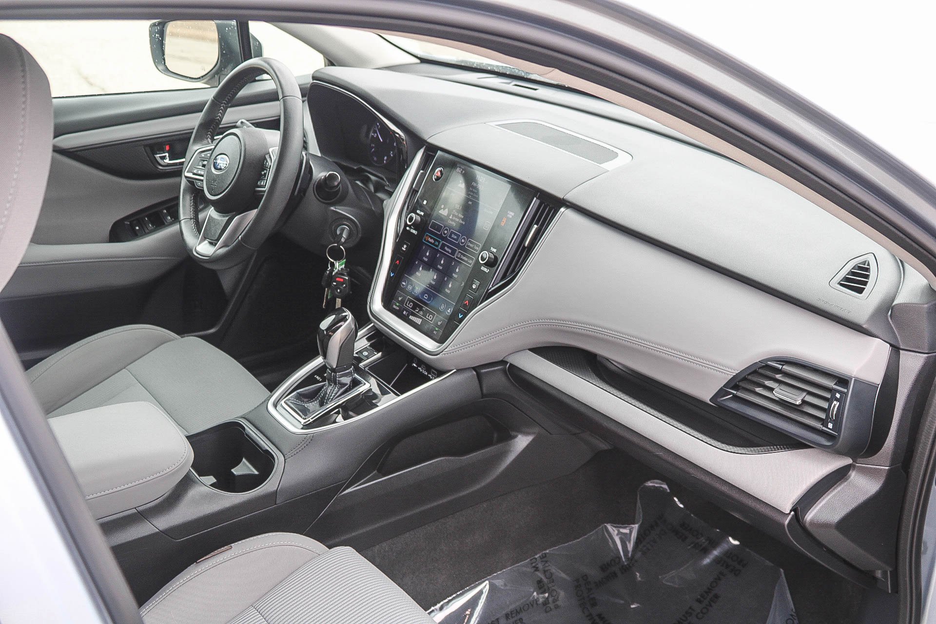 Used 2023 Ice Silver Metallic Subaru Premium image 17