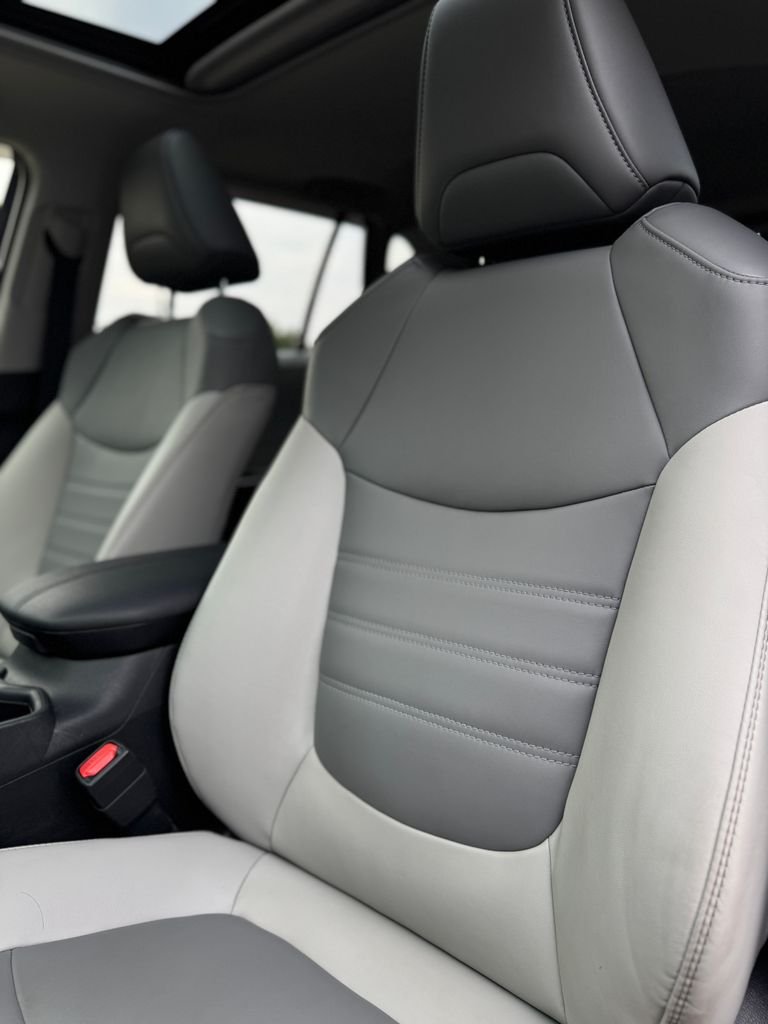 Used 2024 Blueprint Toyota XLE Premium image 28