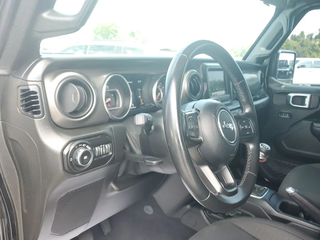 Used 2021 Black Jeep Unlimited Willys image 17