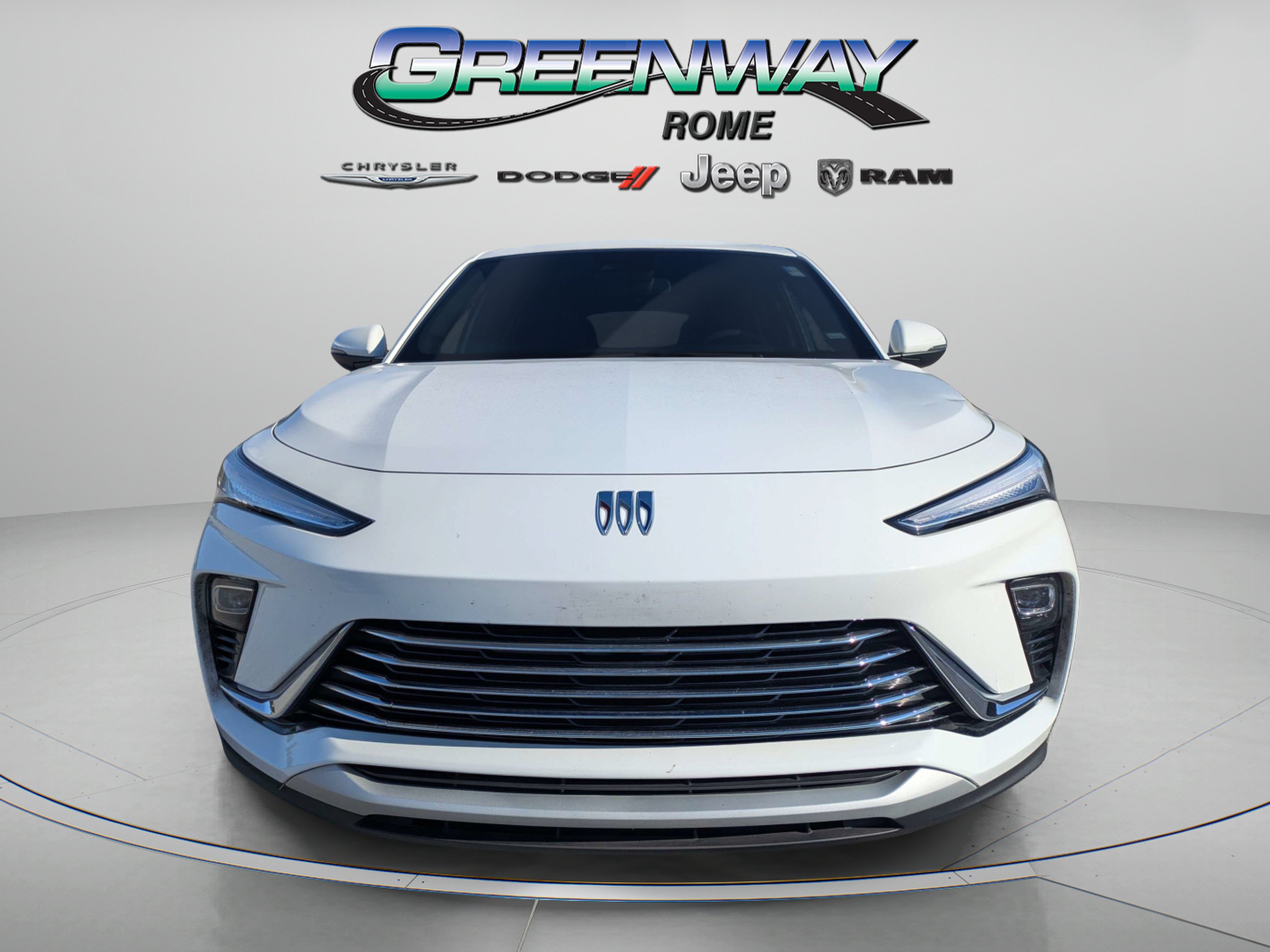 Used 2026 Summit White Buick Preferred image 3