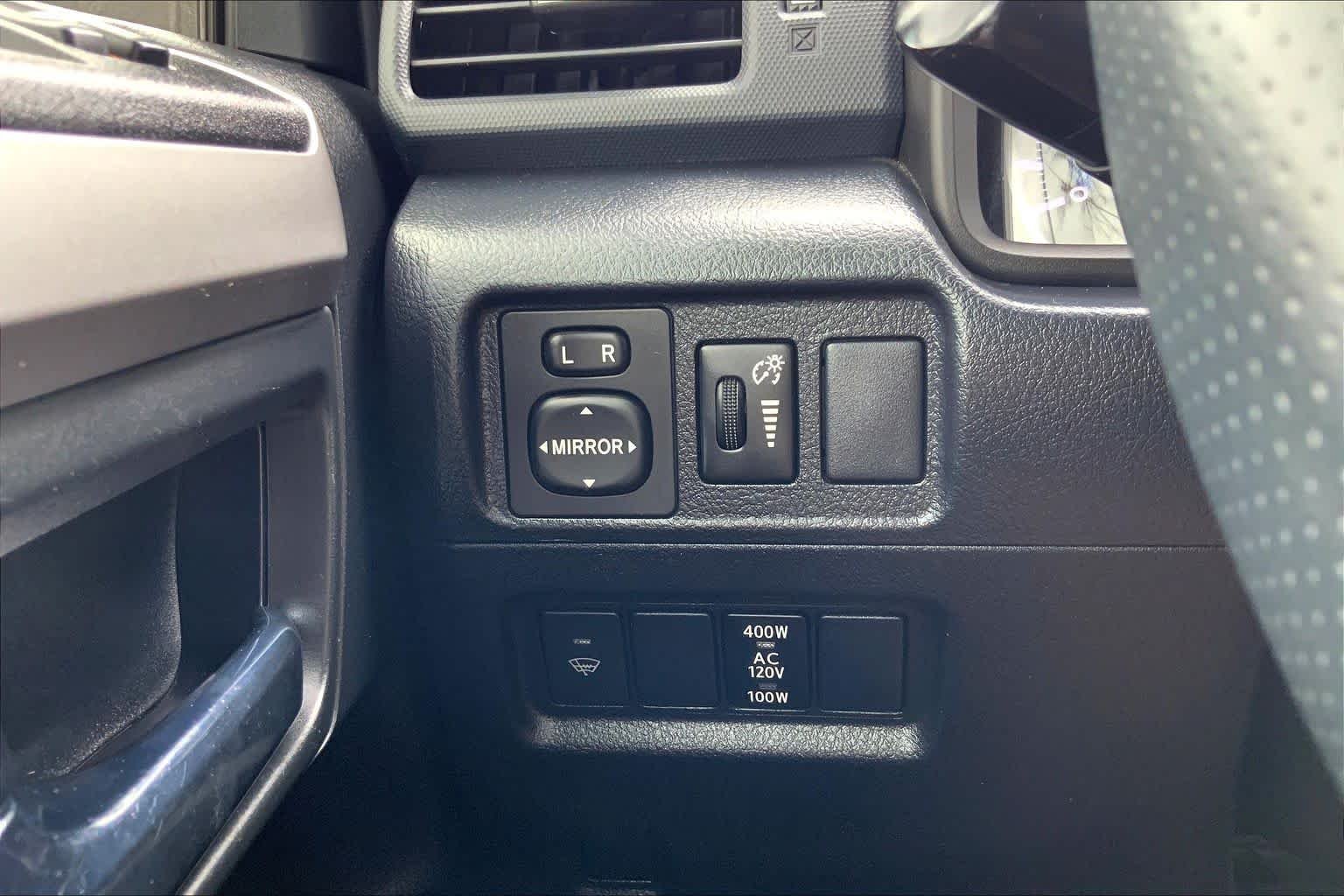 Used 2018 Midnight Black Metallic Toyota SR5 image 32