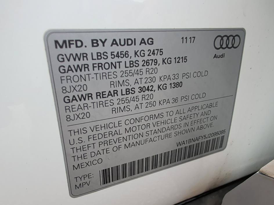 Used 2018 Ibis White Audi Premium Plus image 32