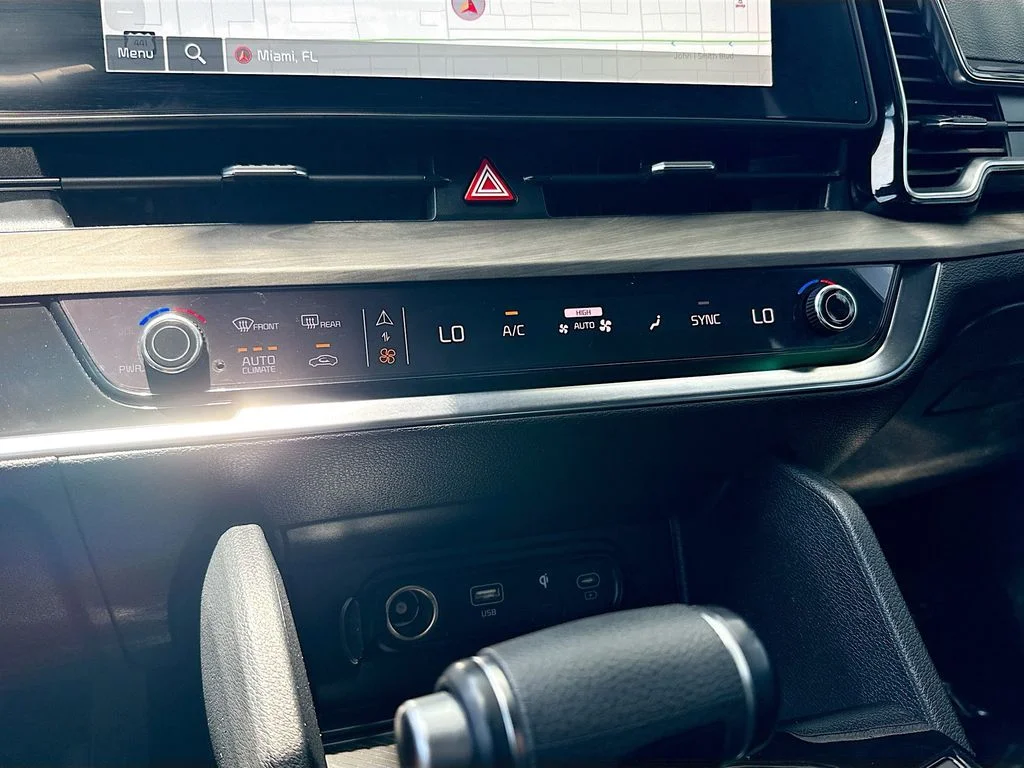 Used 2025 Blue Kia X-Line image 16