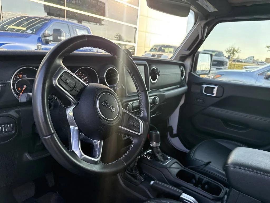 Used 2022 Bright White Clearcoat Jeep Overland image 16