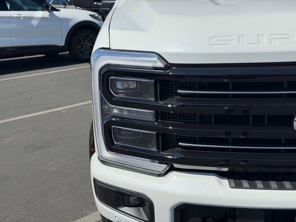 New 2026 Star White Metallic Tri-Coat Ford F-250® Platinum® image 4