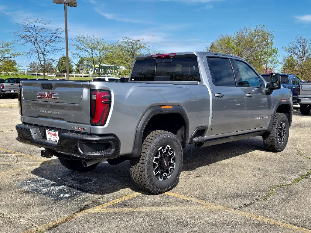 2026 GMC Sierra 2500HD AT4X - Photo 9