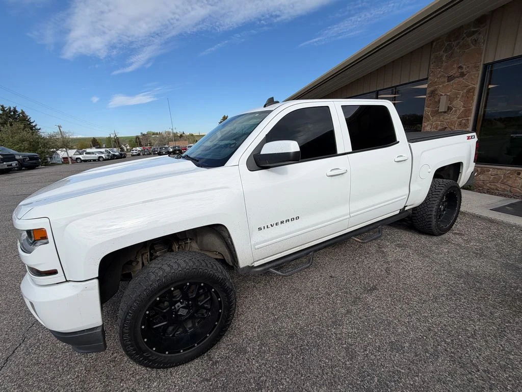 2016 Chevrolet Silverado 1500 LT 4X4 Crew Cab Standard Box's photo