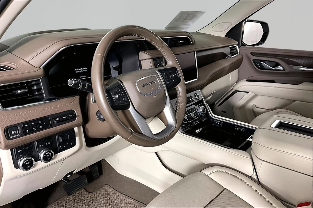 Used 2024 White GMC Denali image 16