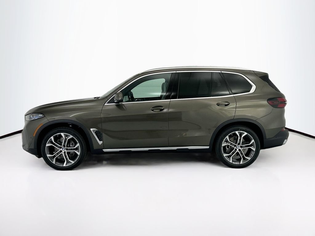 New 2026 Green Metallic BMW sDrive40i image 8