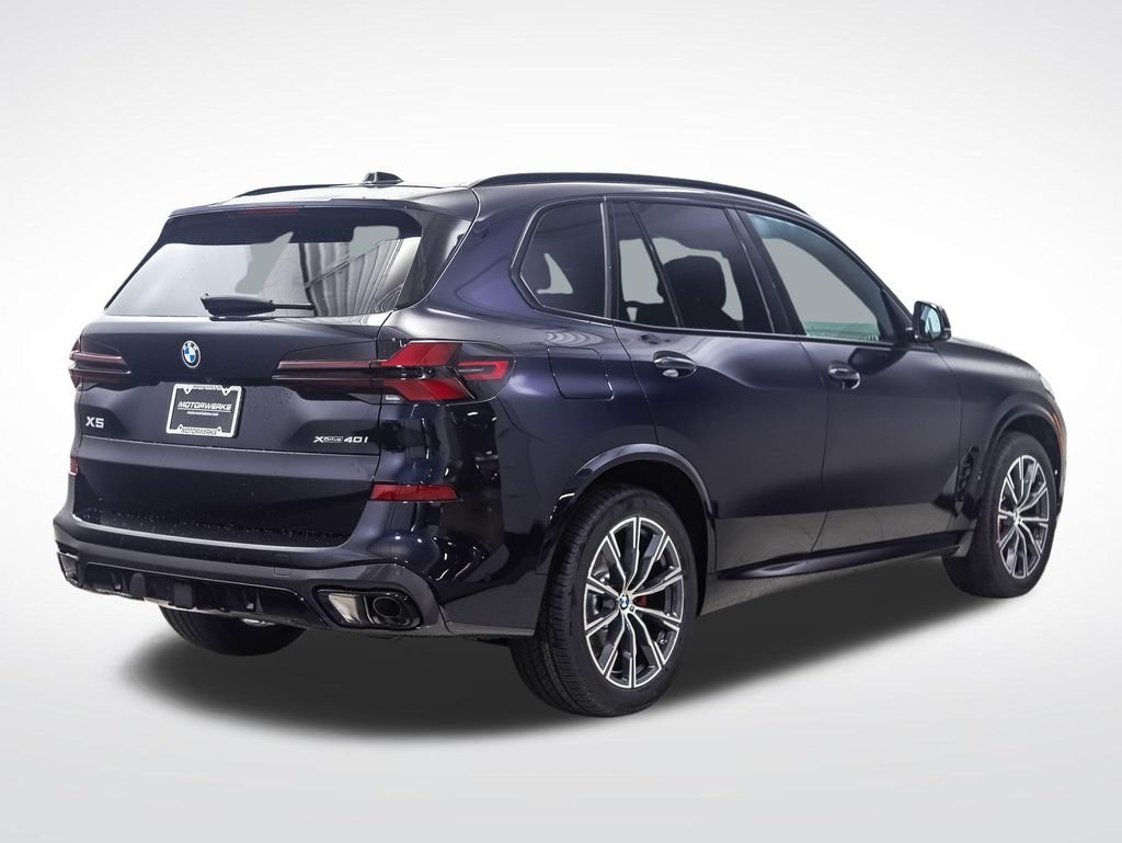 New 2026 Carbon Black Metallic BMW xDrive40i image 5