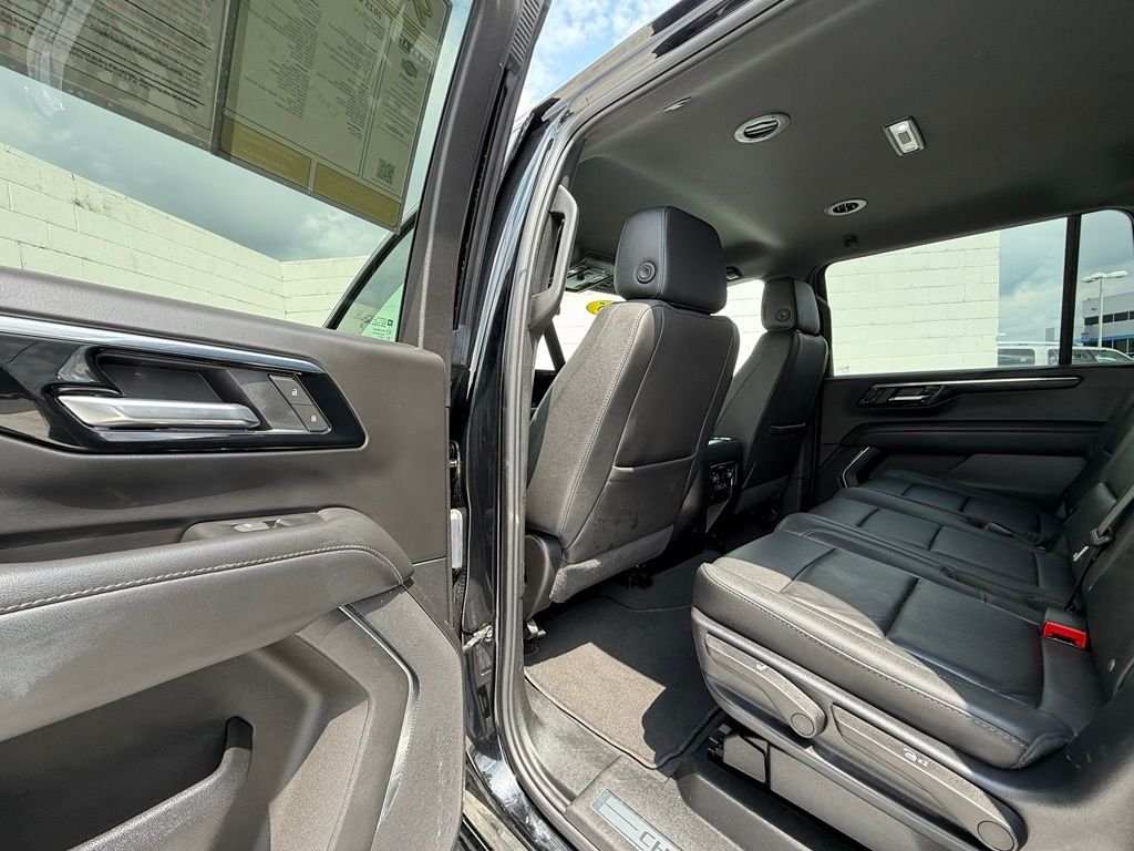 Used 2025 Black Chevrolet LT image 28