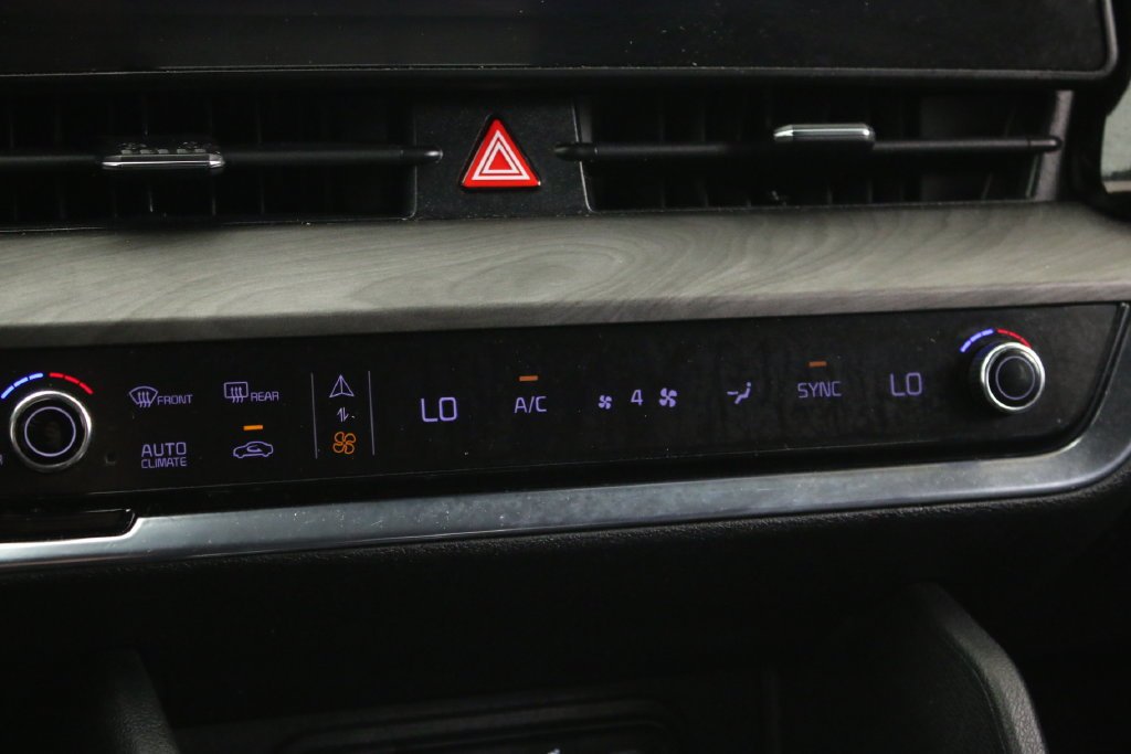 Used 2023 Gray Kia X-Line image 21