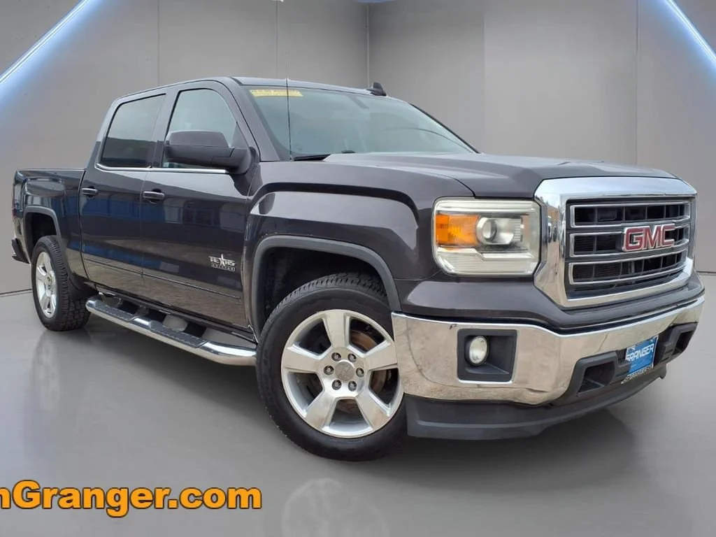 2015 GMC Sierra 2WD Crew Cab SLE SWB's photo