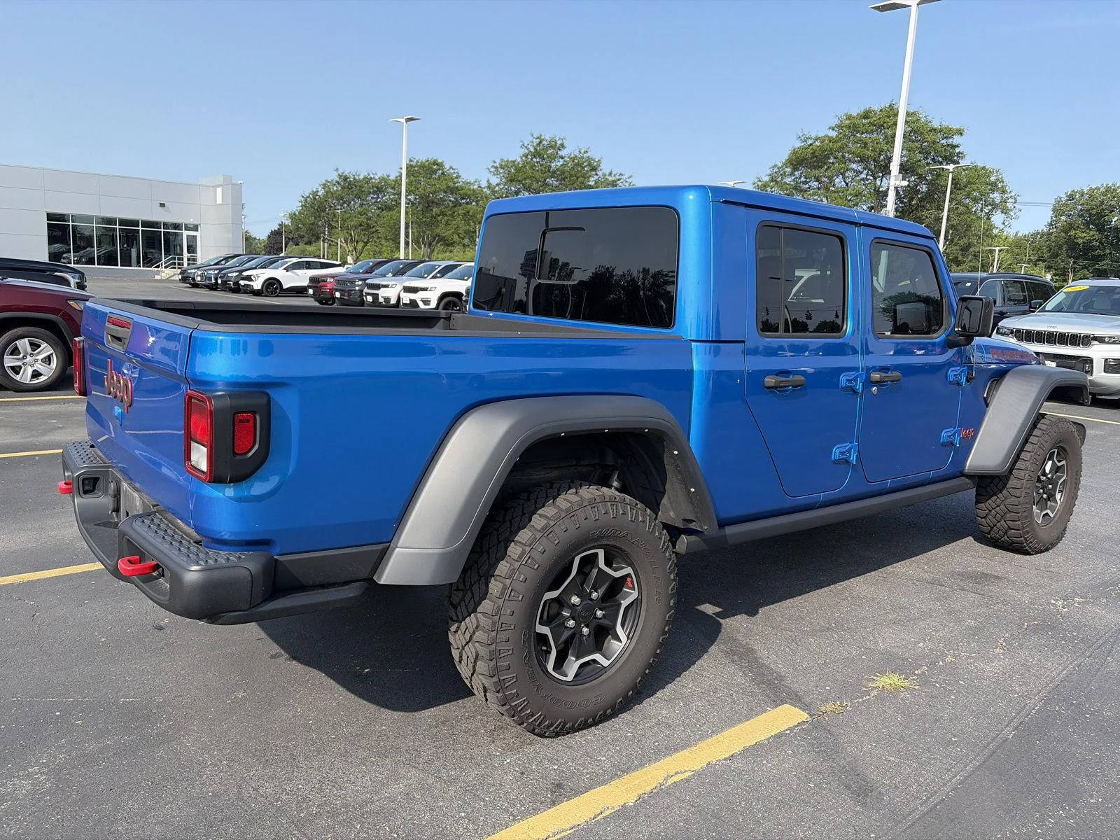 Used 2022 Hydro Blue Pearlcoat Jeep Rubicon image 7