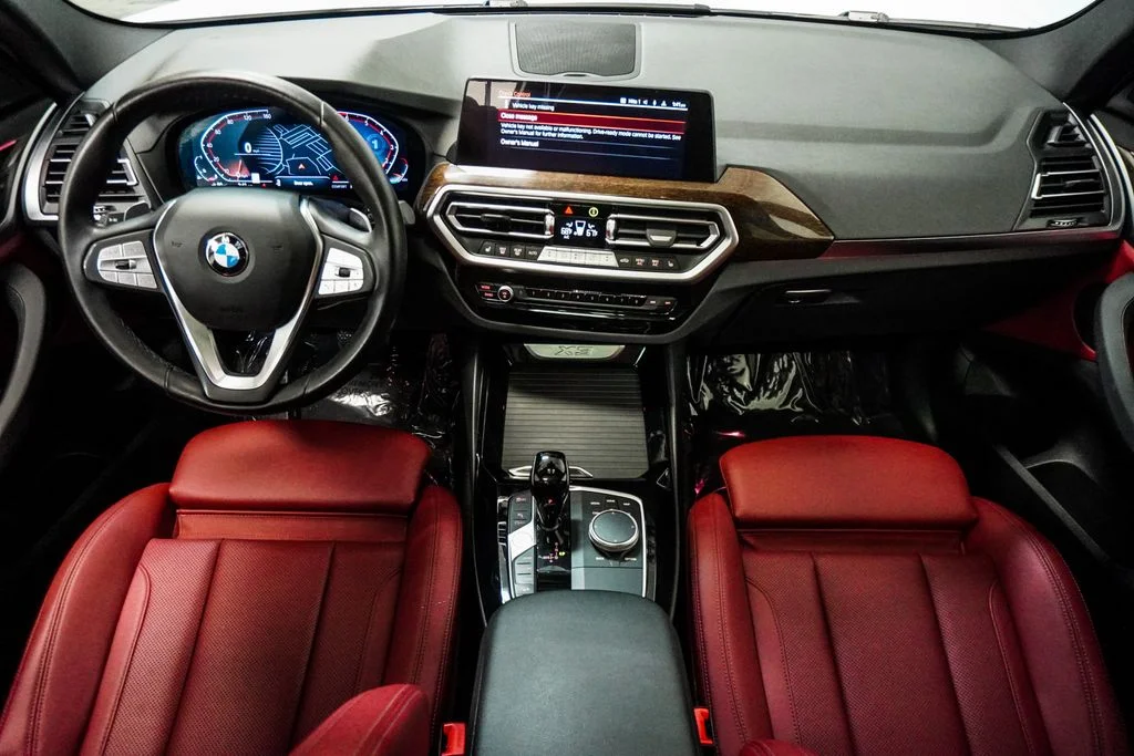 Used 2023 White BMW xDrive30i image 13