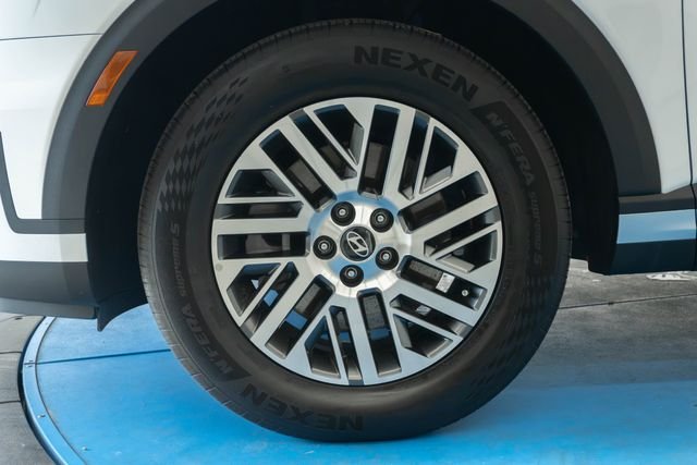 Certified Used 2026 White Hyundai SEL Convenience image 2