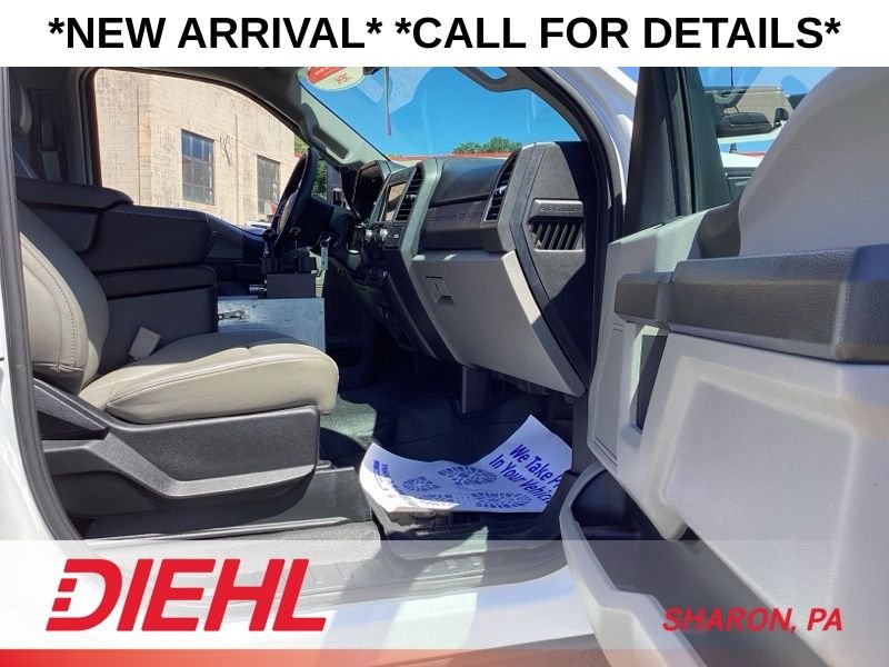 Used 2019 White Ford XL image 16