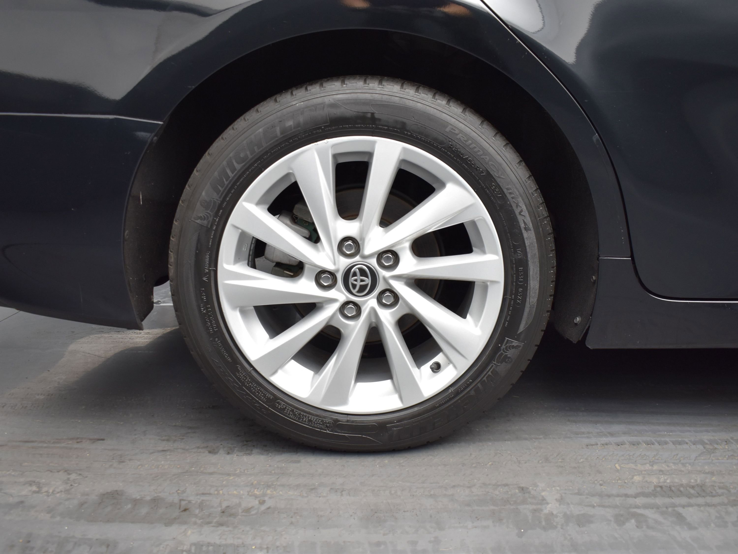 2021 Toyota Camry LE - Photo 20