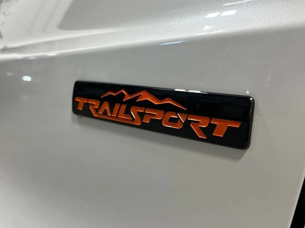 New 2026 Platinum White Pearl Honda AWD TrailSport Hybrid image 7