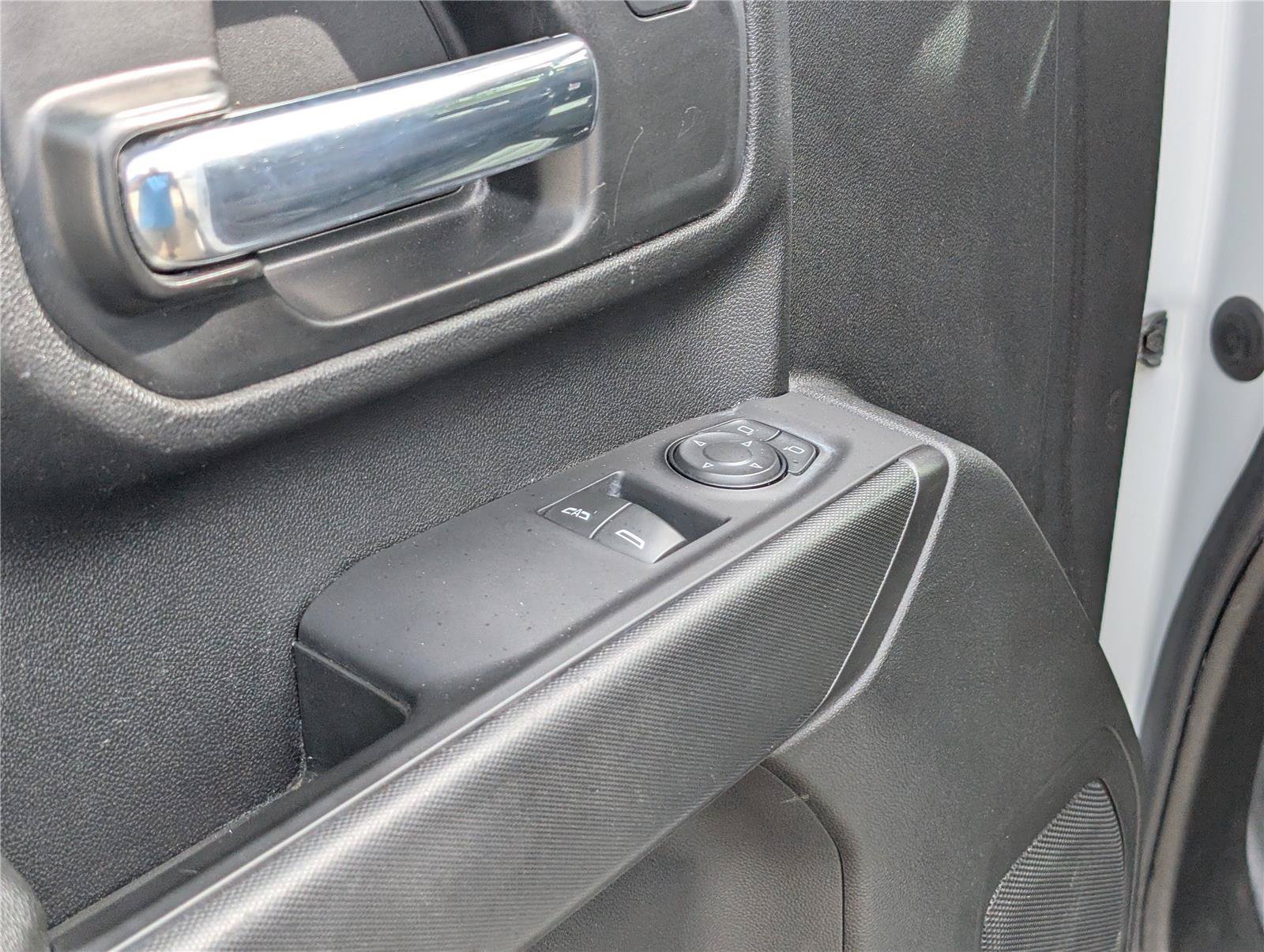 Used 2022 Summit White Chevrolet Work Truck image 14