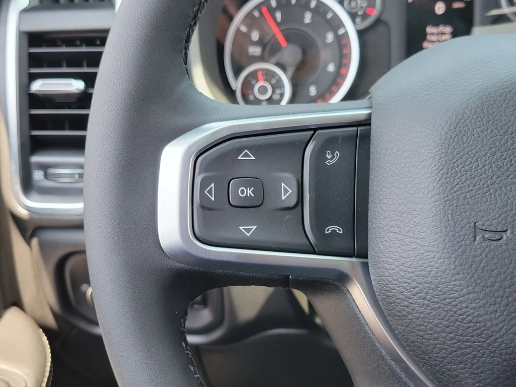 2026 Ram Ram 2500 Pickup photo 4