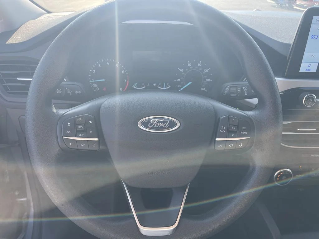 Used 2022 Gray Ford SE image 14