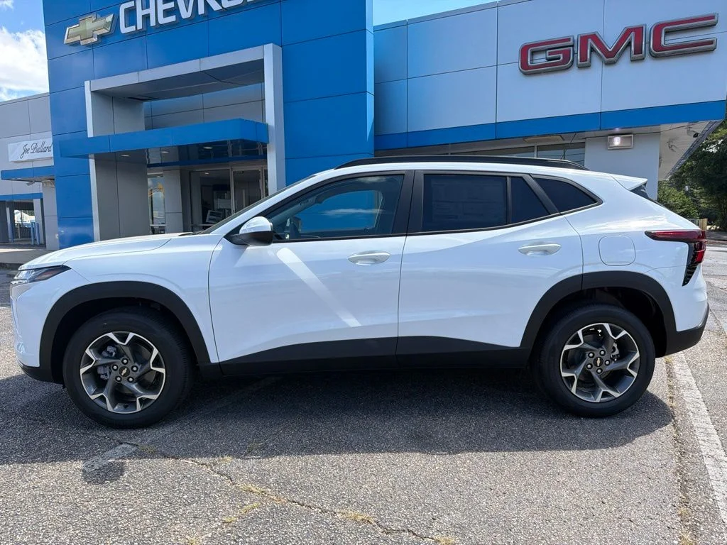 New 2026 Summit White Chevrolet LT image 2