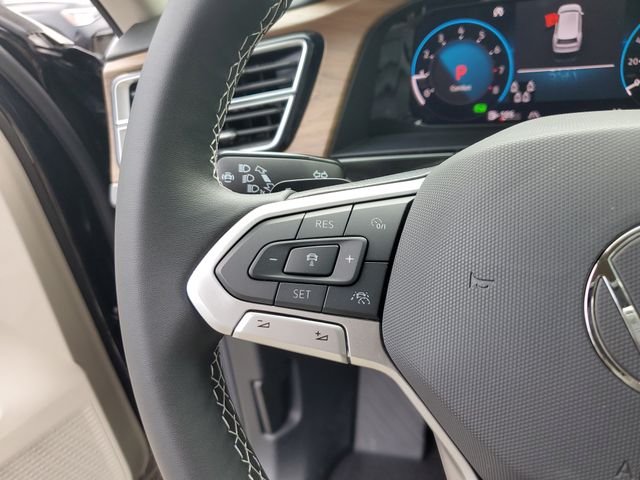 New 2026 Black Volkswagen 2.0T SE w/Technology image 26