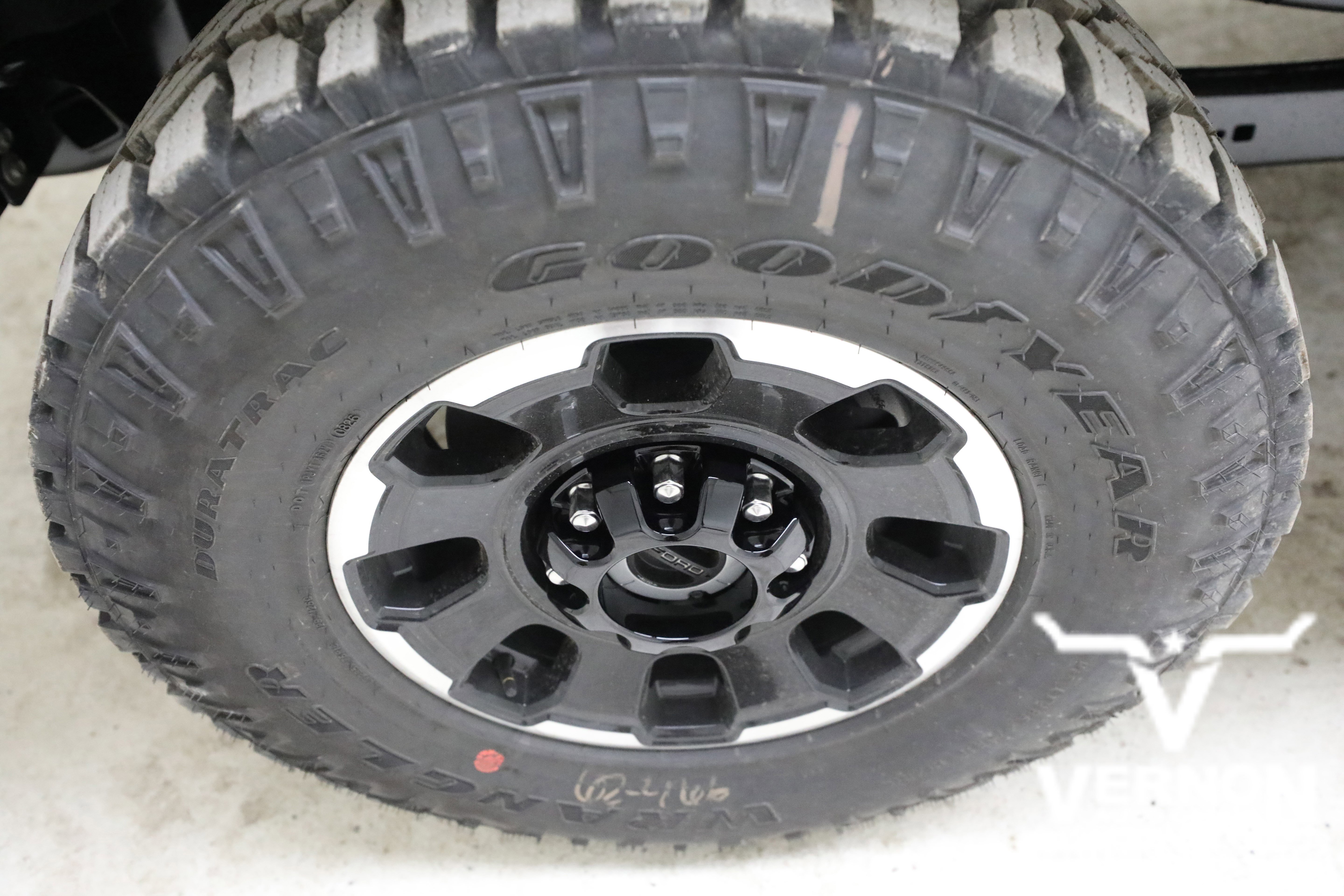 New 2026 Star White Metallic Tri-Coat Ford  image 29