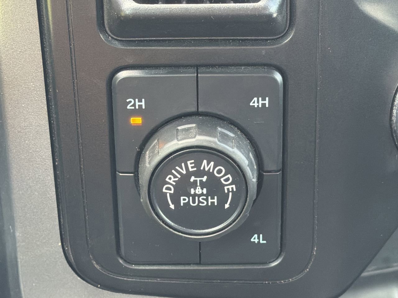 Used 2024 Gray Metallic Ford XLT image 22