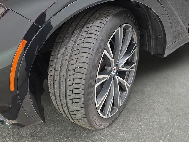 Used 2022 Black BMW M50i image 30