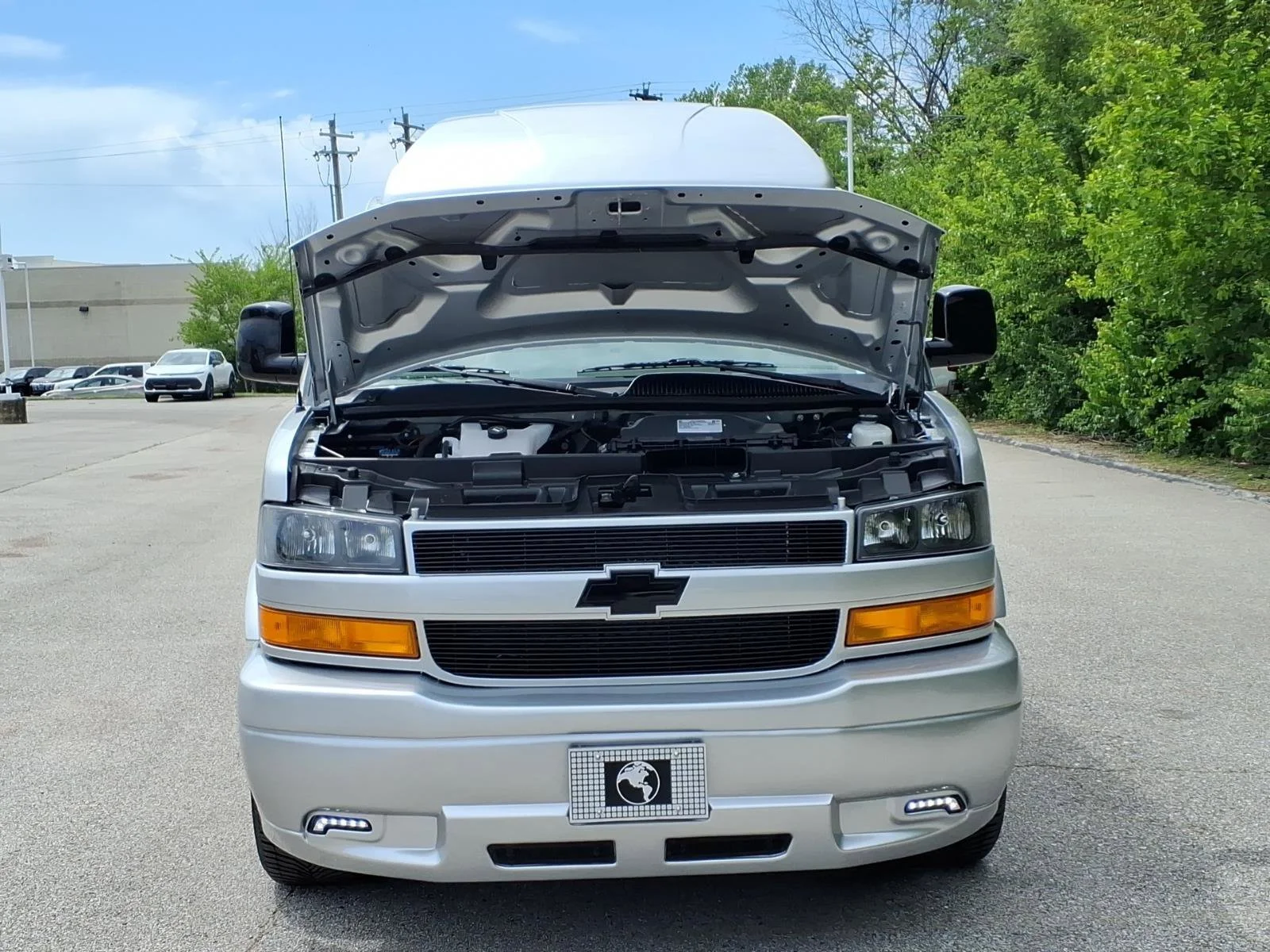 New 2026 Silver Ice Metallic Chevrolet WT image 30