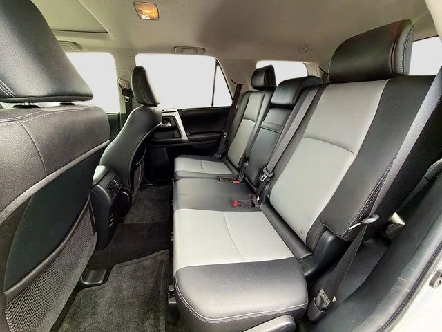 Used 2017 Silver Toyota SR5 Premium image 21
