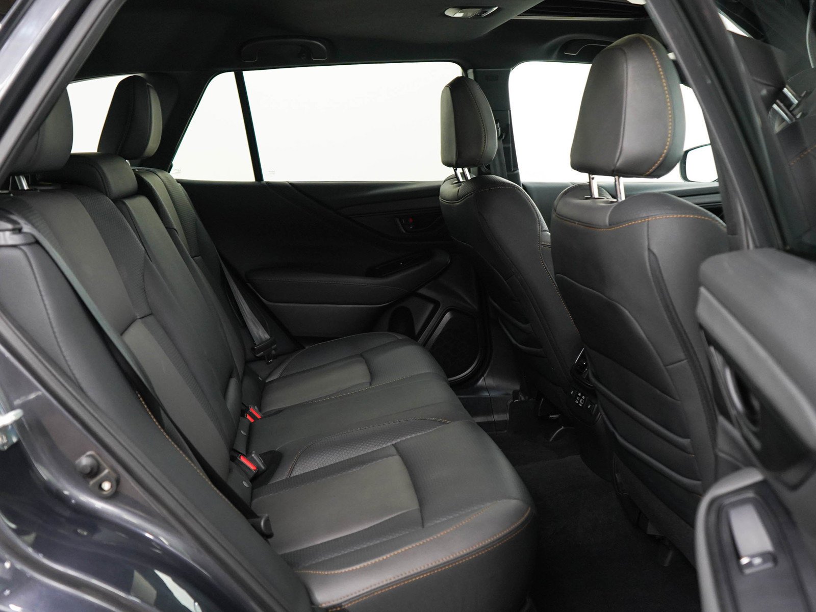Used 2024 Magnetite Gray Metallic Subaru Wilderness image 12