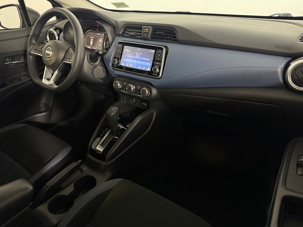 2025 Nissan Versa Sedan SV - Photo 15