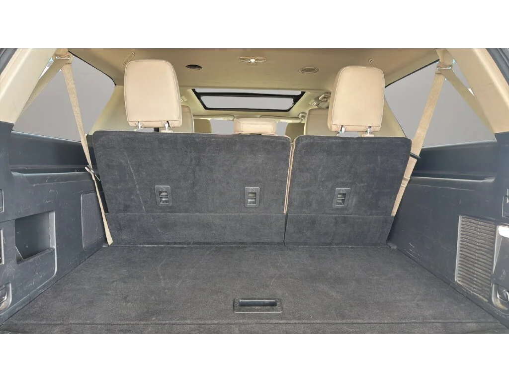 Used 2024 Oxford White Ford Limited image 19