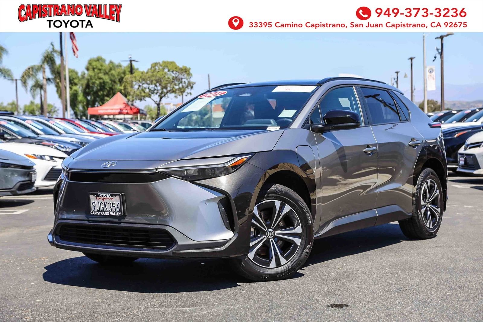 Used 2023 Heavy Metal Toyota XLE image 1