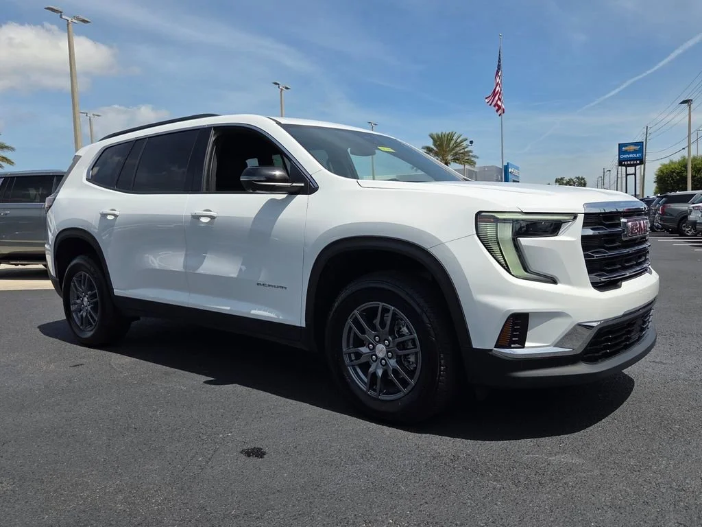 2025 GMC Acadia Elevation FWD's photo