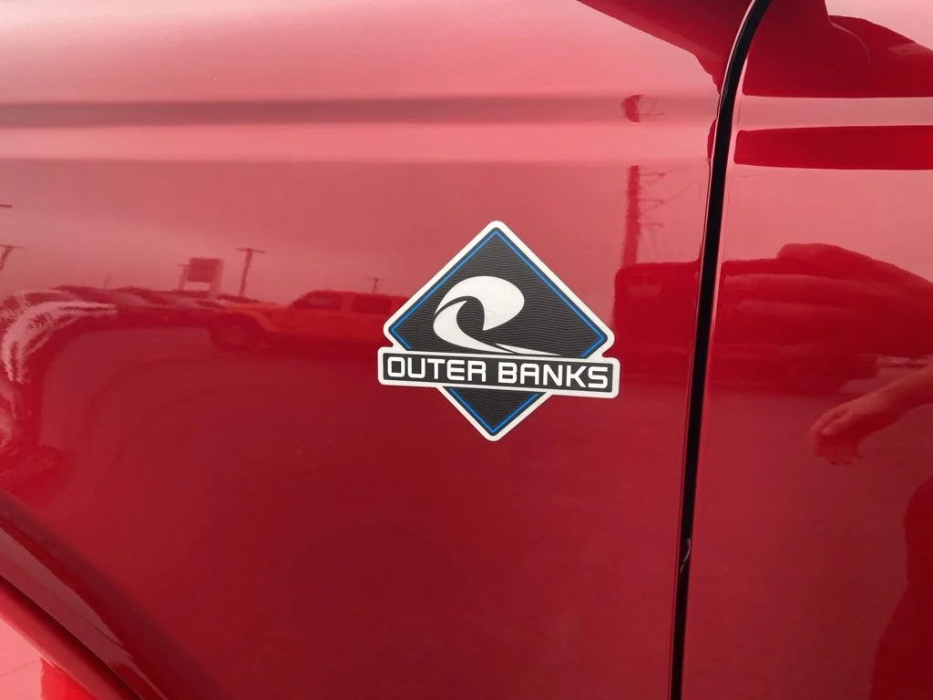 New 2026 Ruby Red Metallic Tinted Clearcoat Ford Outer Banks® image 44